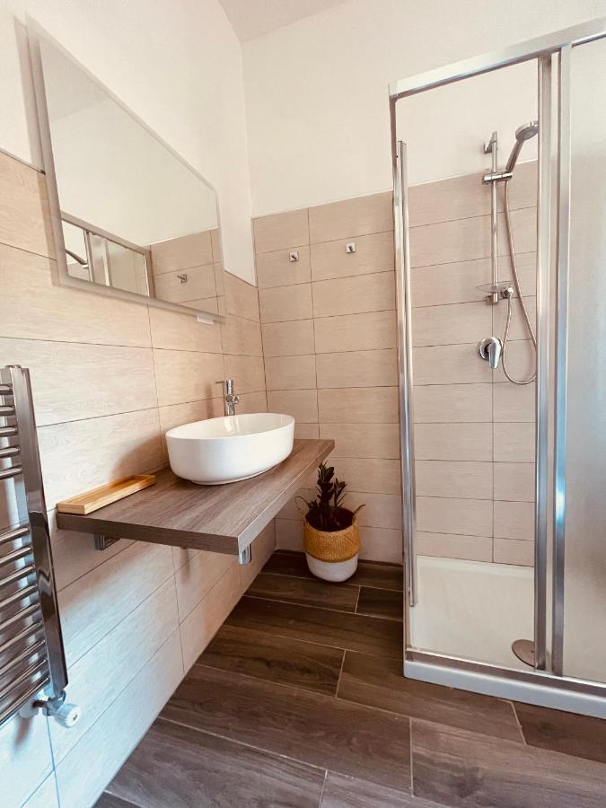 Carducci 83 Bed & Breakfast Pescara Bagian luar foto